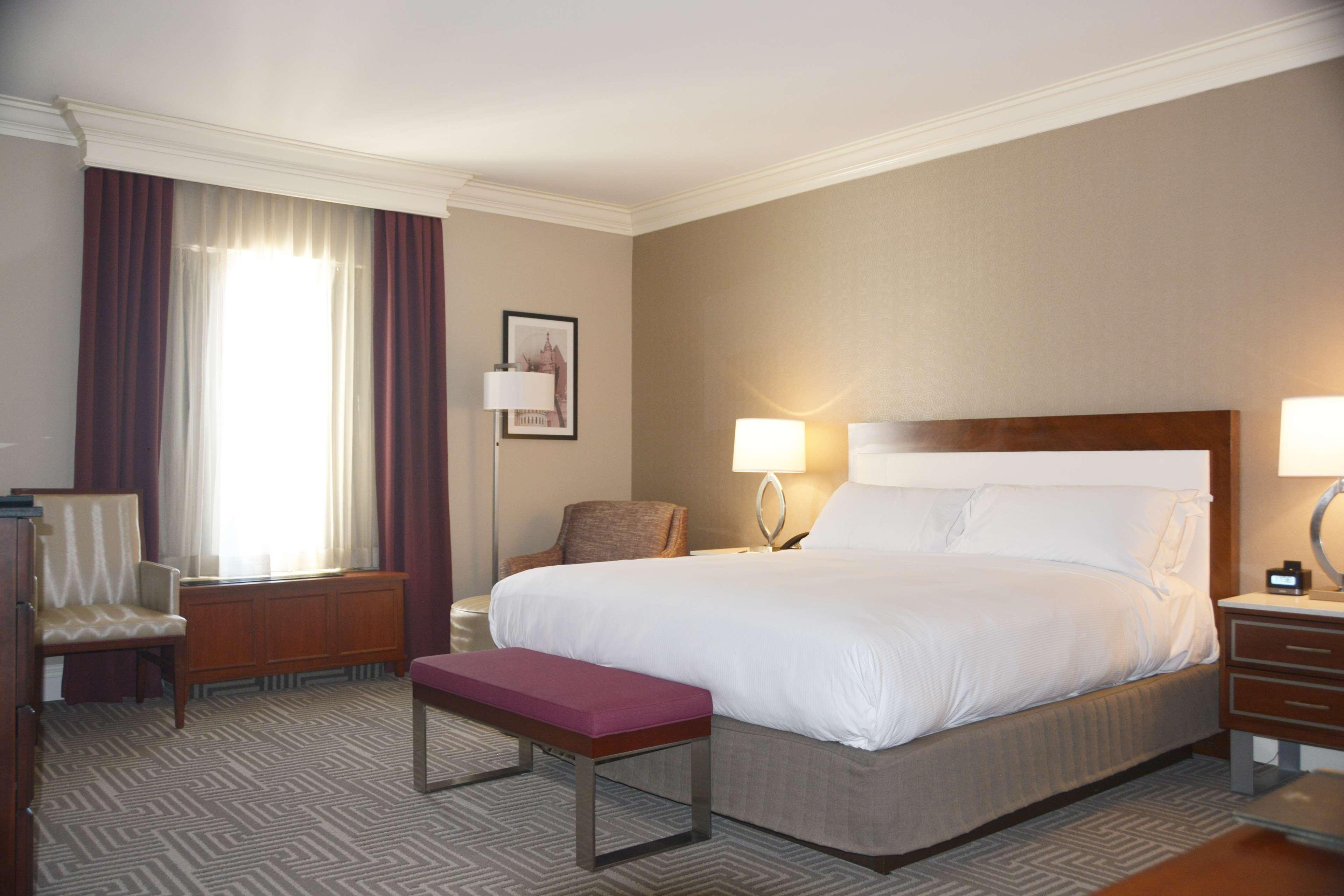 Hilton St. Louis Frontenac Bagian luar foto