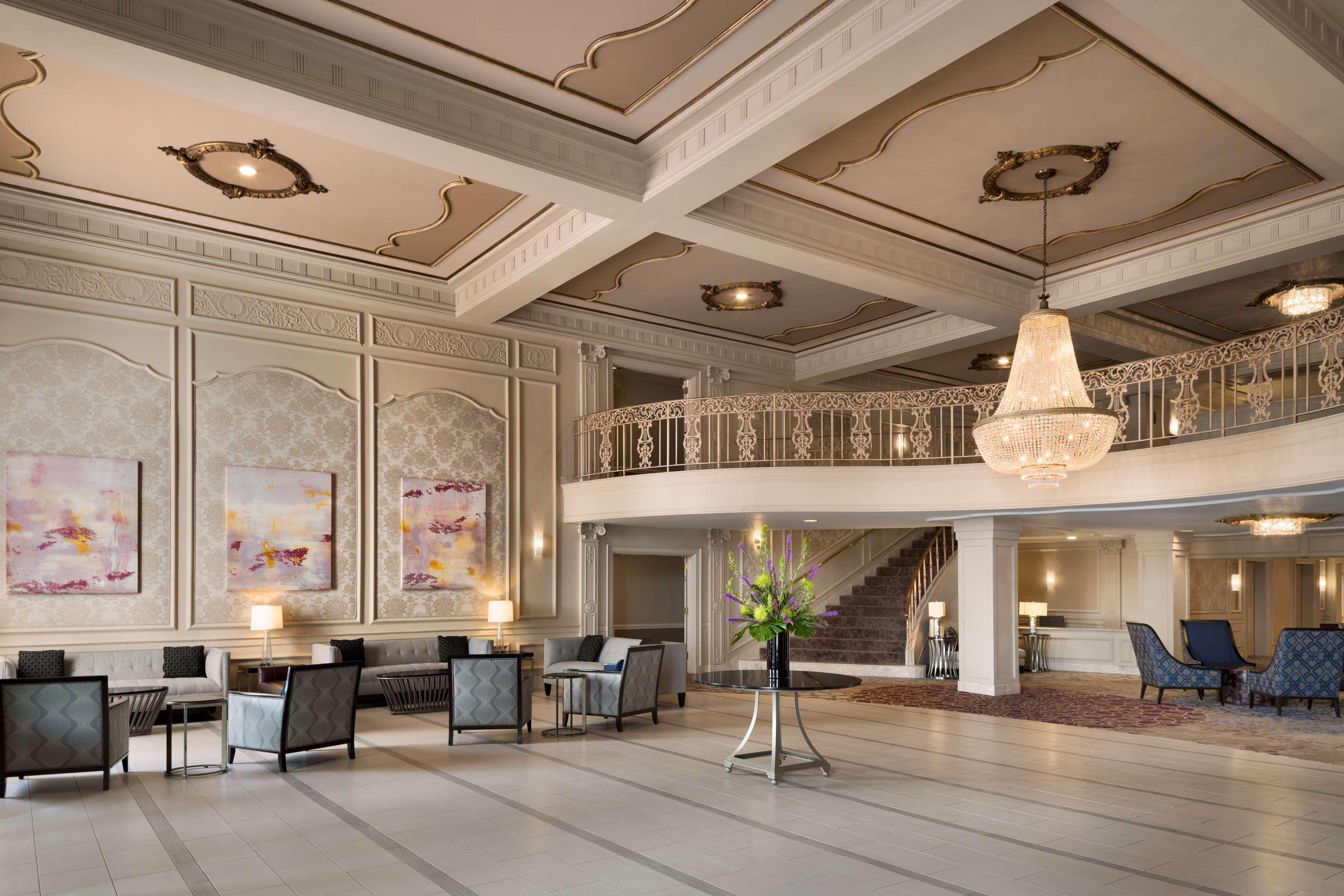 Hilton St. Louis Frontenac Bagian luar foto