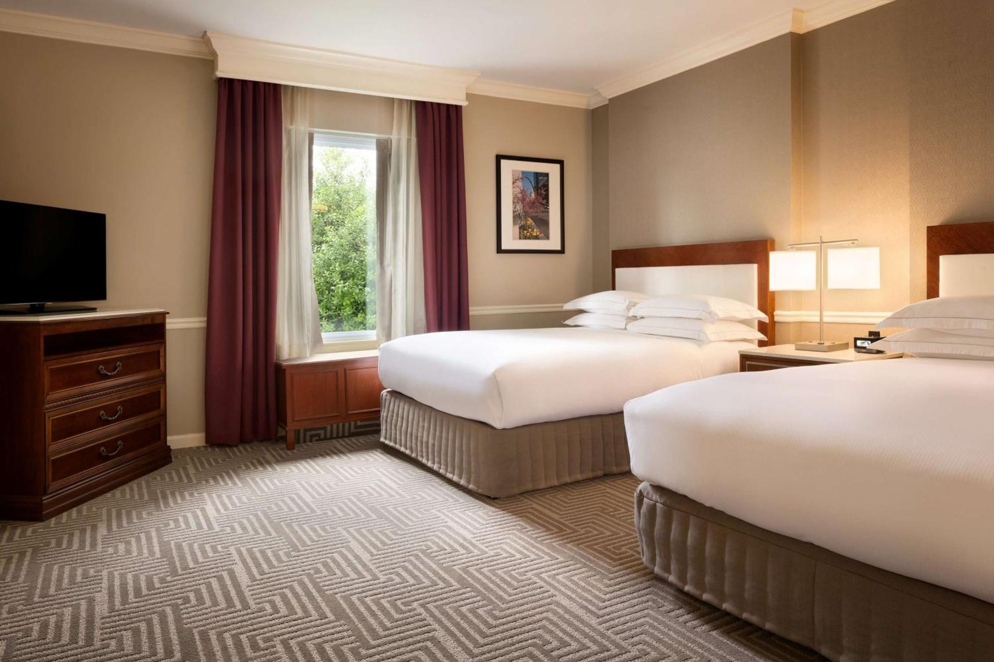 Hilton St. Louis Frontenac Bagian luar foto