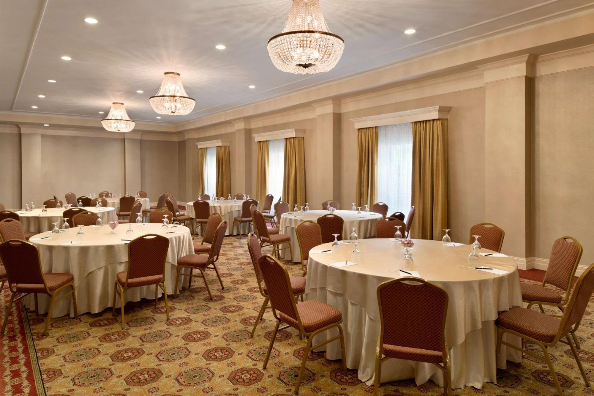 Hilton St. Louis Frontenac Bagian luar foto