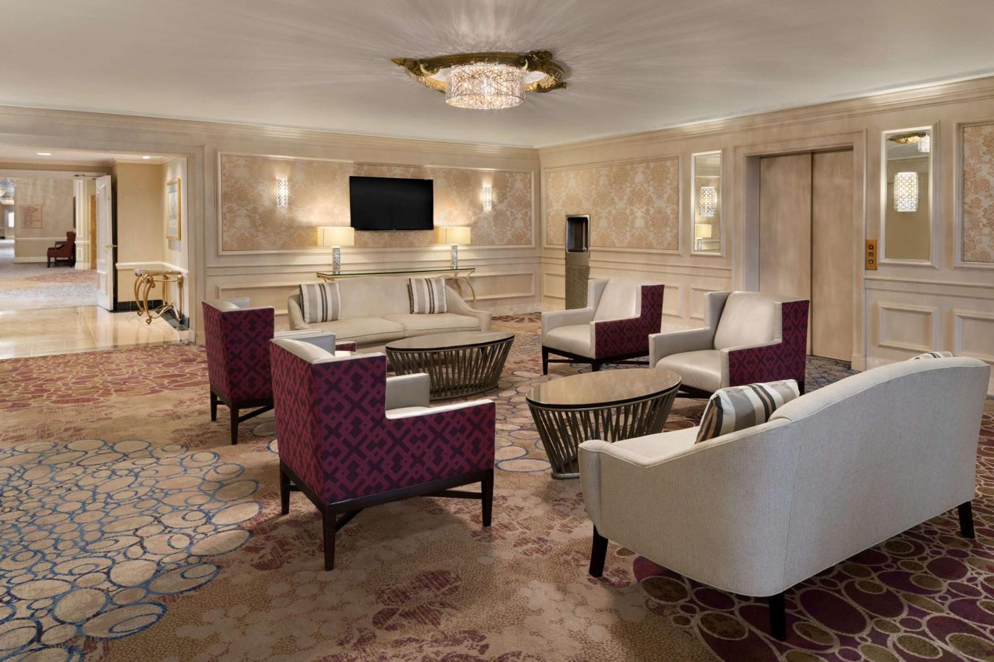 Hilton St. Louis Frontenac Bagian luar foto